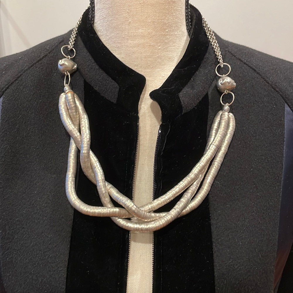 Necklace metal